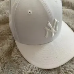 【美品】NEW ERA 9FIFTY ホワイトのサムネイル