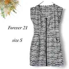 美品 Forever 21ノースリーブミニワンピース S モノトーン Y232