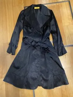 シャンタルトーマス Parisコート肩パッドあり黒ライン シャンタルトーマス Parisコート肩パッドあり黒ライン - メルカリ