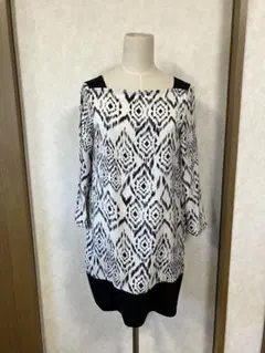 ♢ZARA白黒幾何学模様 膝丈長袖ワンピース
