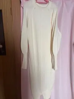 ニットワンピース 長袖 アイボリー