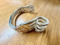 希少】Tiffany & Co フォークバングル Regent - メルカリ