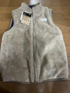 新品　ノースフェイス　リバーシブルベスト　150 パーカー　キャンプ　登山