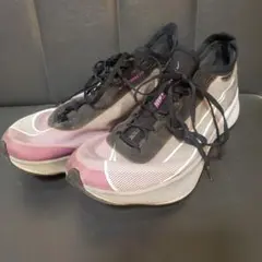 中古。NIKEズームフライ3。初期カラー25.5㎝