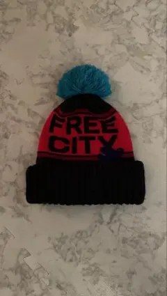 FREE CITY ポンポン付きニット帽美品
