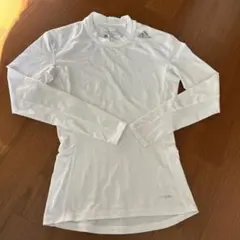 アディダス　テックフィット　長袖アンダーシャツ