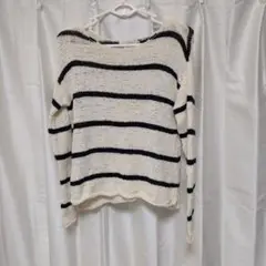 Ｈ＆Ｍアイボリーと黒のストライプ長袖ニット