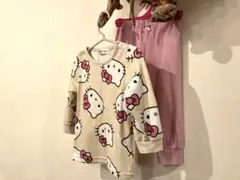 サンリオ　ハローキティ 長袖パジャマ 上下セット　90サイズ