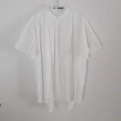 ZARA ホワイト プリーツ 半袖シャツ Sサイズ