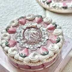 Item thumbnail for item 905f87c3-6167-462c-a047-8d45e9e76441