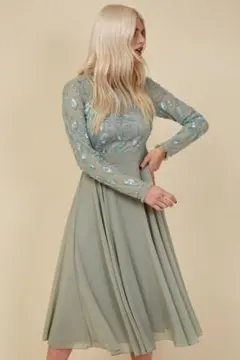 新品未使用⭐︎Little Mistress 高級ラインビジューフレアドレス M