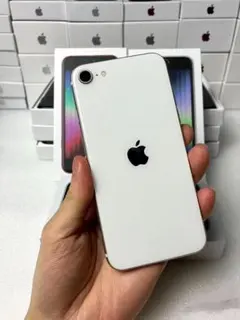 【超人気／超美品】iPhone SE3 64GB｜SIMフリー｜白