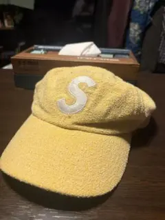 SUPREME イエローキャップ 100%ウールのサムネイル