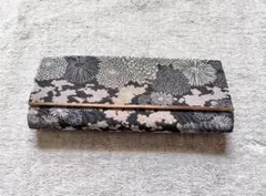 花柄刺繍 クラッチバッグ