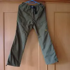 プーマ　裏メッシュ生地付きカーゴパンツ