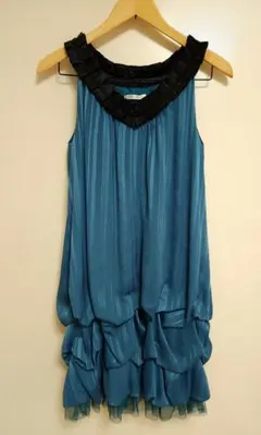 【美品】axes femme ドレス Mサイズ グリーン Vネック ワンピース