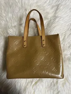 Louis Vuitton ベージュ ヴェルニリード　pm