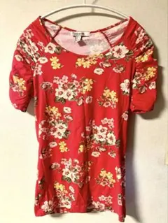 Forever 21 Tシャツ　ギャザー　花柄　赤　フラワープリント　新品
