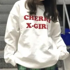 X-girl × Vanna Youngstein CREW SWEAT TOP