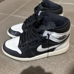 NIKE AIR JORDAN 1 ハイカット ブラック ホワイト