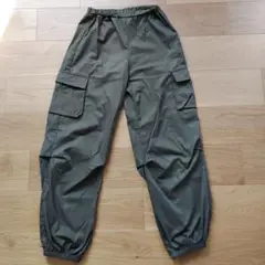 カーゴパンツ オリーブ色 　13-14歳サイズ　中学生