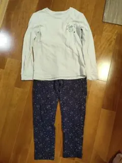 ユニクロ　パジャマ　すみっコぐらし　140