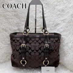 COACH Legacy Signature Turnlock 10384