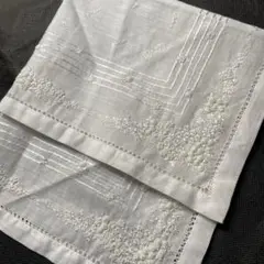 【新品未使用】和光　ハンカチ【⚠️お値下げ中】 未使用 WAKO 手刺繍 ハンカチ 銀座 和光 ハンカチ✕2種 - メルカリ