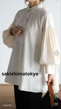 sakishimatokyo ボリューム袖バックギャザーブラウス　オフホワイトのサムネイル