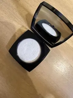 プードゥル ルミエール 40 ホワイト オパール CHANEL フェイスパウダー