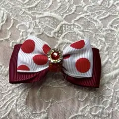 赤い水玉模様のリボンバレッタ