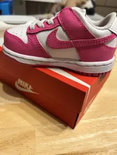 新品未使用　Nike Dunk Low ピンク/ホワイト