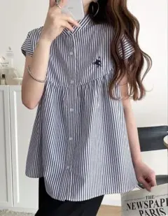 フレンチスリーブ胸刺繍ギャザーシャツ