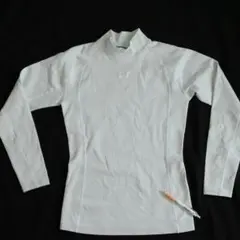 アンダーアーマー アンダーシャツ。レディース。ユーズドです