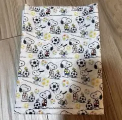 ラスト1点【50×70cm】スヌーピー 生地　はぎれ　綿ポリ　ハンドメイド生地