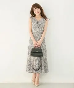 Liala×PGのフリル付きティアードワンピース