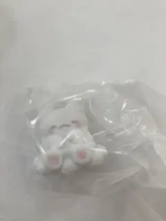 サンリオ　シークレットマスコット　 しろふわ雲でおひるね　はなまるおばけ