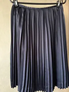 ユナイテッドアローズ　 ネイビー　プリーツスカート
