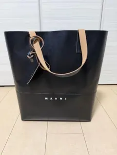 MARNI ブラックレザー トートバッグのサムネイル