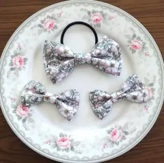 ママとお揃い♡リバティ生地使用♡メイモリスのダブルリボンヘアゴムset❁