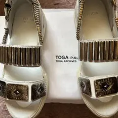 新品　TOGA PULLA サンダル ホワイト 37のサムネイル