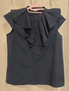 ノースリーブブラウス