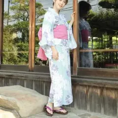 高山直子★浴衣・帯•下駄の3点セット ★la balance薄いピンク 花柄 高山直子☆浴衣・帯•下駄の3点セット ☆la balance薄いピンク 花柄