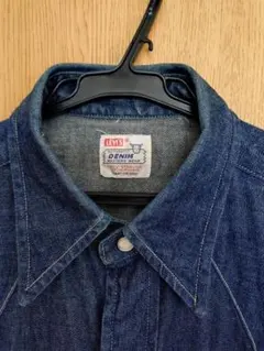 Levi's ウエスタンシャツ 　ショートホーン　バレンシア製