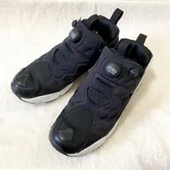 美品《Reebok》INSTAPUMP FURY OG(24)V65750 黒