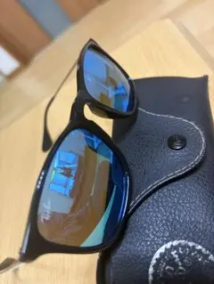 Ray-Ban サングラス ブルーミラーレンズ