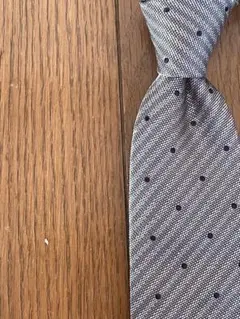 バーバリーブラックレーベル ネクタイ ドット柄 シルバー