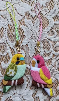 羊毛フェルト セキセイインコ 仲良し クリアケースキーホルダー - メルカリ