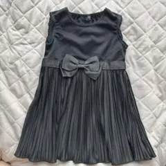 キッズ ブラック プリーツワンピース ドレス　冠婚葬祭　95cmのサムネイル