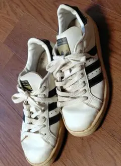 adidas スニーカー ホワイト ブラック 23.0cm